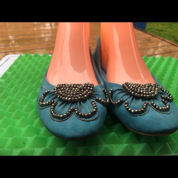 Code 8 Women’s Teal Blue Slip On Sandals Size 6.5 - Picture 4 of 8